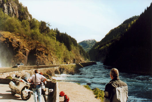 riverdance.jpg (53783 bytes)