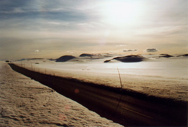 snowplain.jpg (49632 bytes)